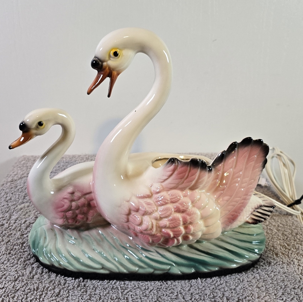 Vintage Maddux Of California Swan Lamp with Pink and White Accents